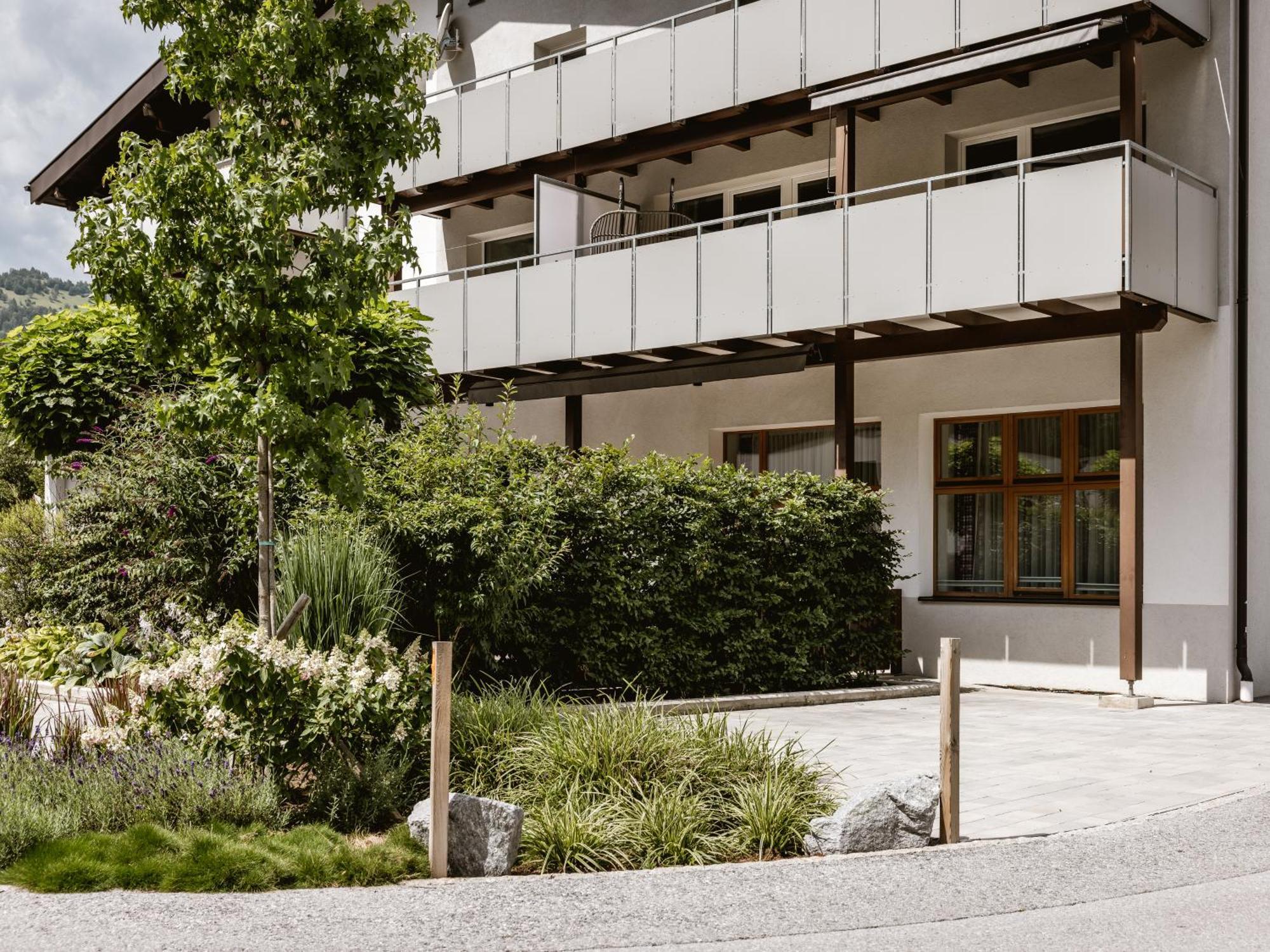 Alpenapartments Ried im Oberinntal Exterior photo