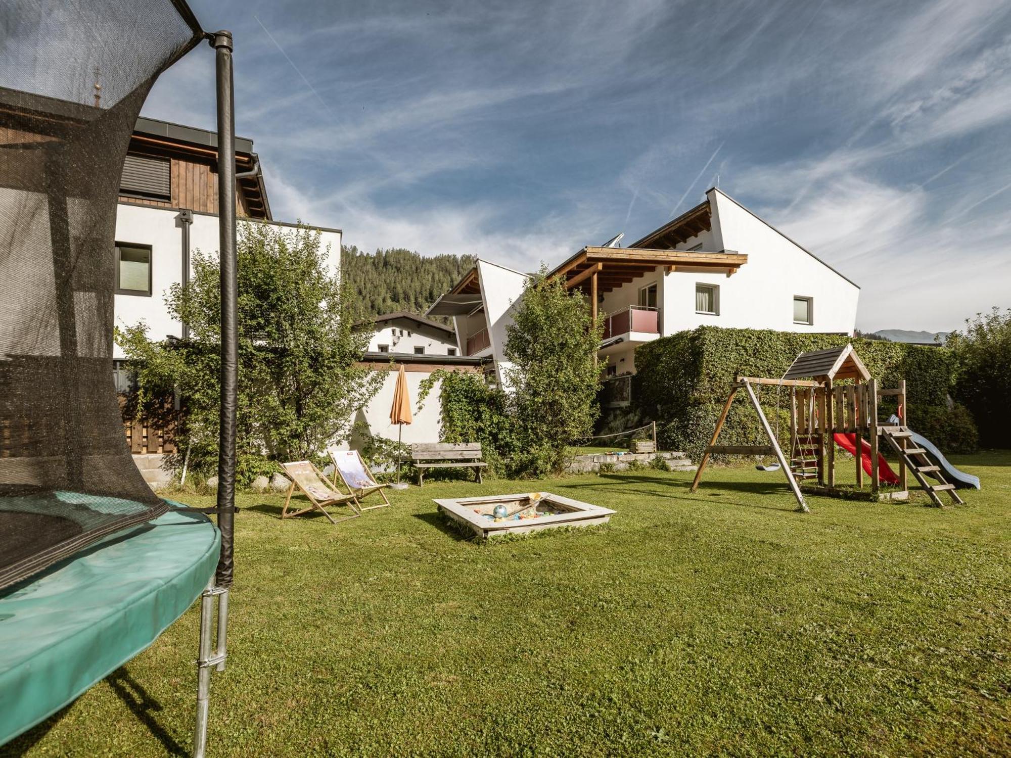 Alpenapartments Ried im Oberinntal Exterior photo
